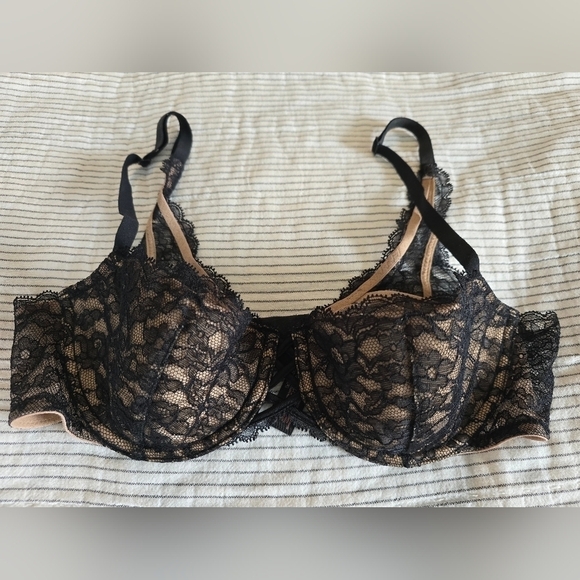 Victoria's Secret Black Nude Lace Very Sexy Balconet Bra 34B - Picture 1 of 6